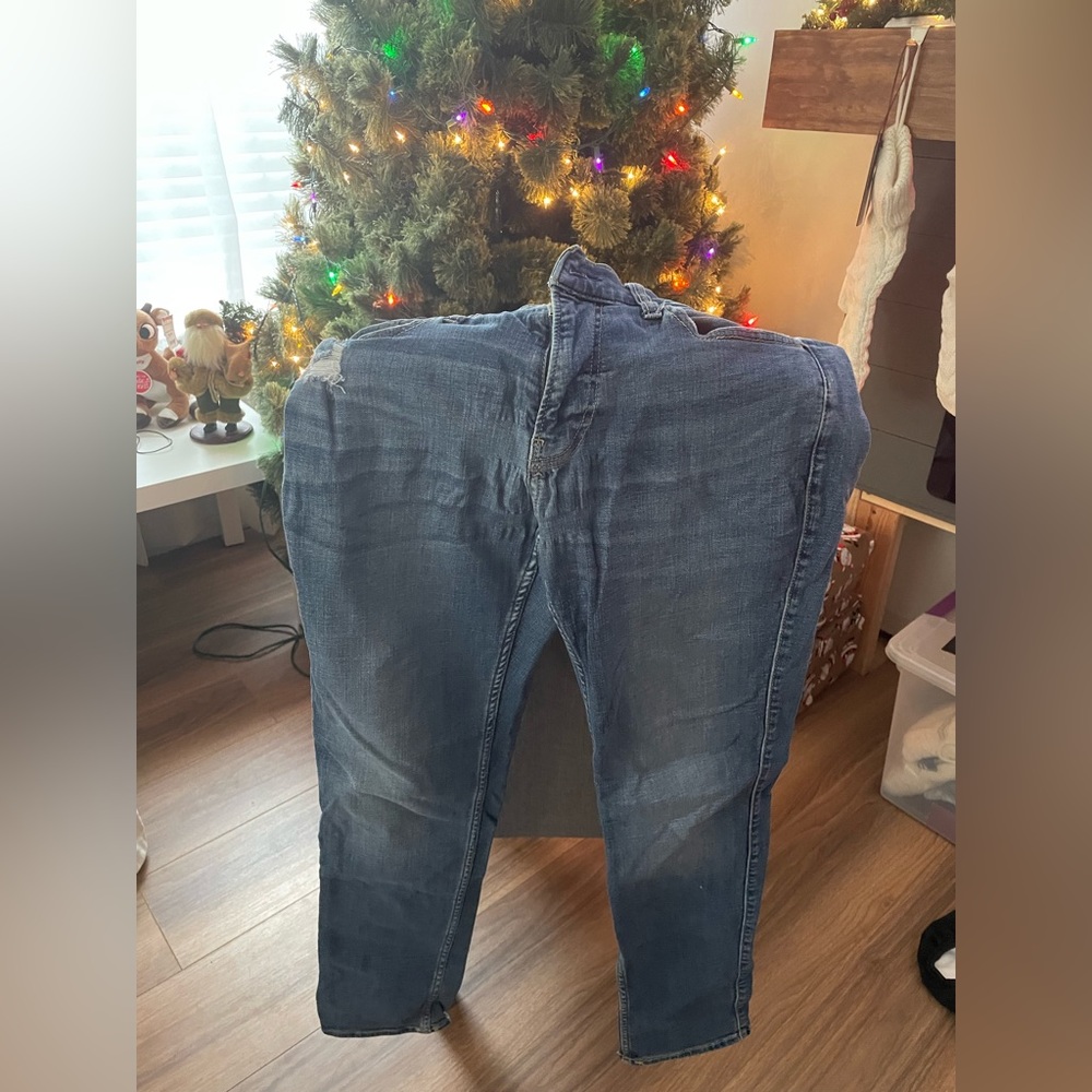 Hollister Athletic Fit Jeans
